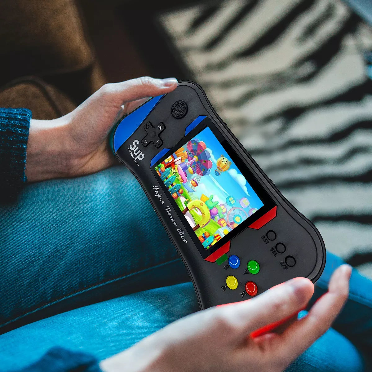 Portable Retro Arcade Game 2 Players Console with 3.5 Inch HD Screen